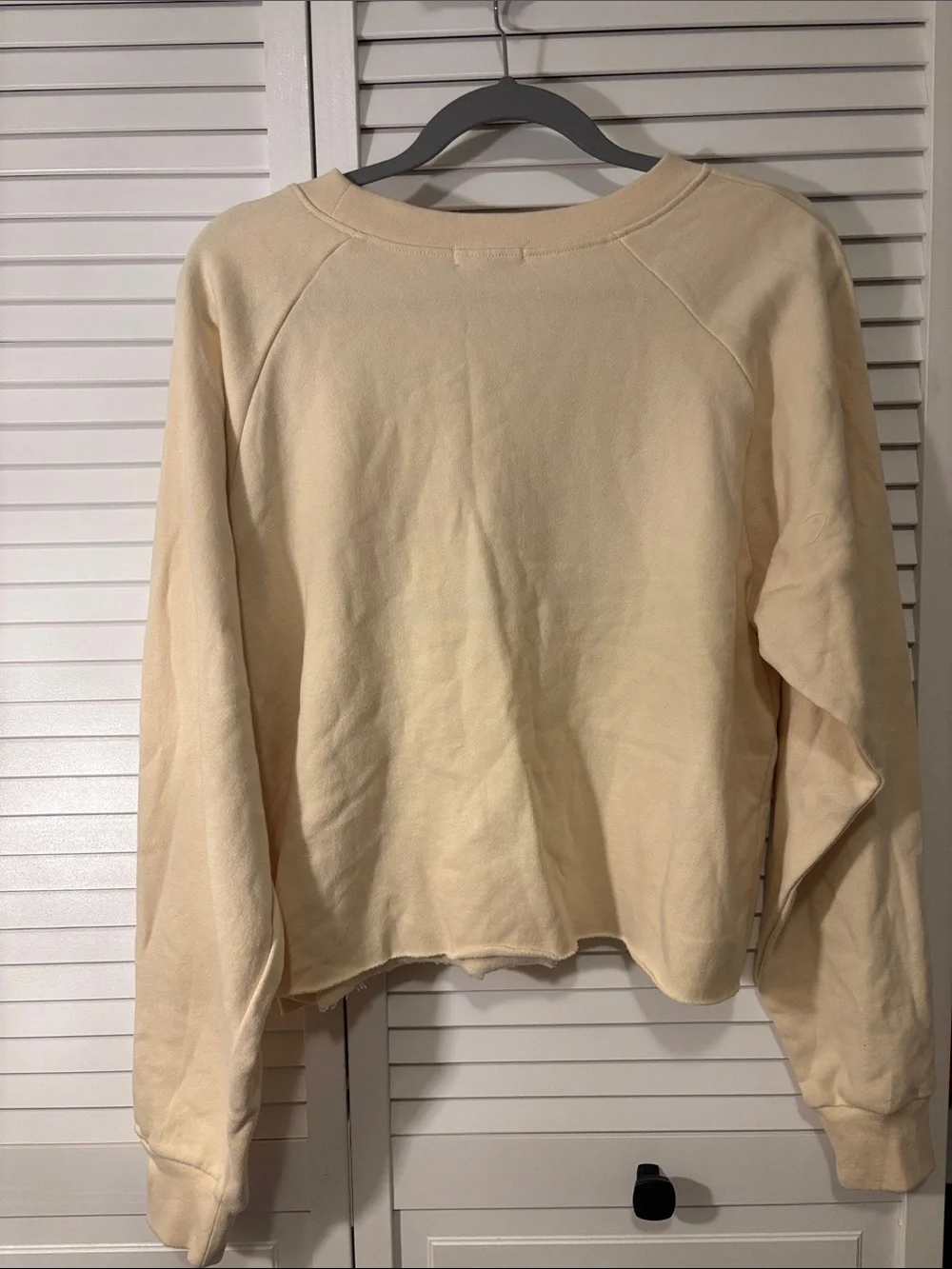 Buckle Cream & Red "Howdy" Pullover Sweatshirt - Picture 3 of 3